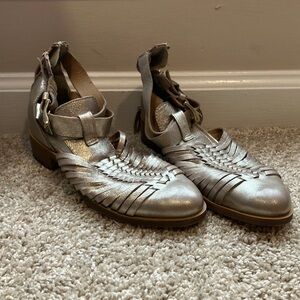 Cute gold boots with soft leather